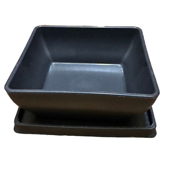 Pair of Tupperware Get together dark grey square containers with lids 200ml each - Picture 6 of 6